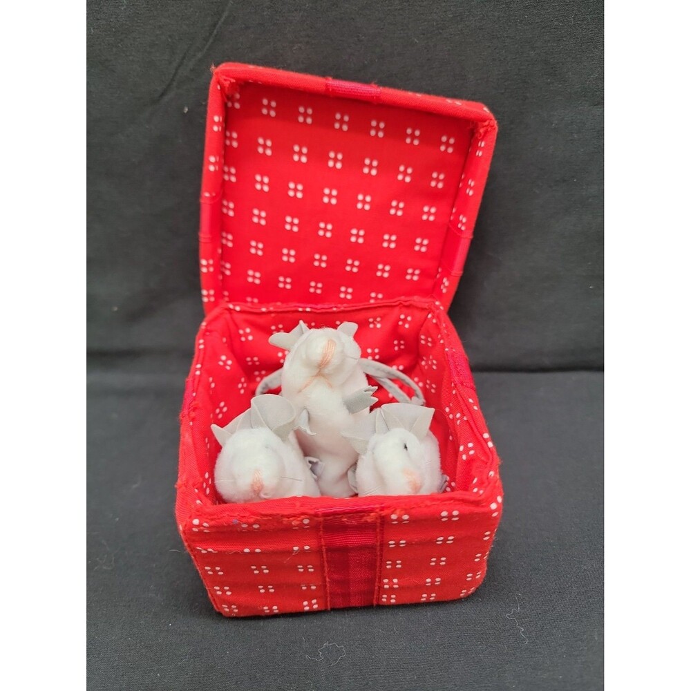 Folkmanis Mice In Box Red Gift Box Finger Puppet Small 3.5x3.5